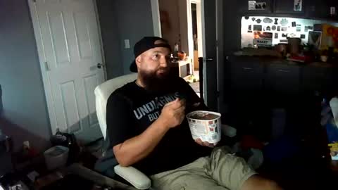 Snapshot of masterdurt chatting on June 25, 2:55 am The Big Duurty online show from June 25, 2:55 am