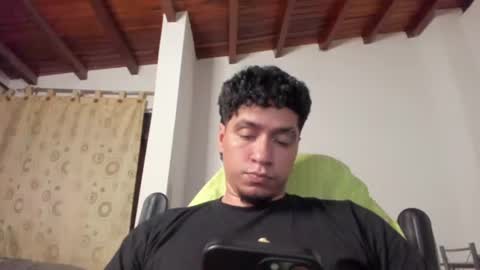 Snapshot of masterjuanc chatting on June 22, 11:13 pm Juan Independent Model online show from June 22, 11:13 pm