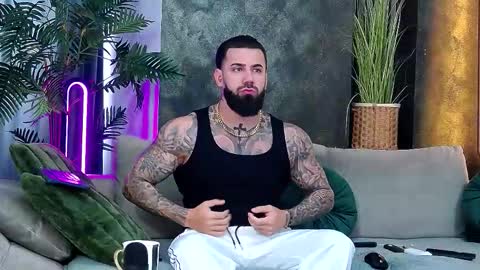 Snapshot of masterkingofmuscle chatting on February 5, 7:57 am masterkingofmuscle online show from February 5, 7:57 am