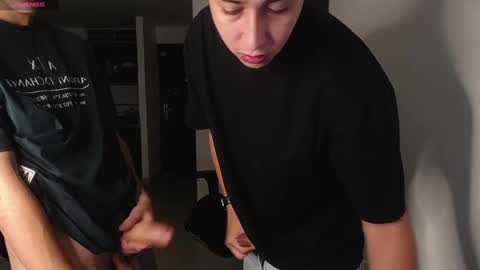 Snapshot of masters_boys chatting on December 29, 8:11 am KONAN online show from December 29, 8:11 am