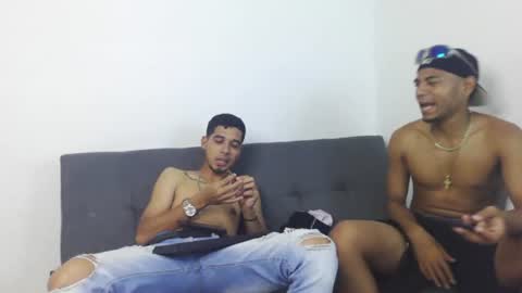 Snapshot of masters_latins chatting on July 15, 2:28 am masters_latins online show from July 15, 2:28 am