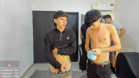 Team Cris Darwin- Fernando- Stiven- David online show from January 31, 7:11 pm