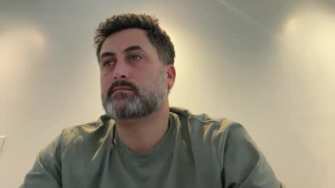 Snapshot of mat_johof chatting on March 11, 1:23 pm mat_johof online show from March 11, 1:23 pm