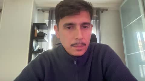 Aaron online show from October 30, 3:57 pm