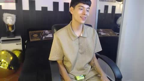 Snapshot of mateo_daza chatting on May 21, 7:21 pm MATEO online show from May 21, 7:21 pm