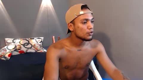 Mateo and Noah online show from April 7, 6:41 pm