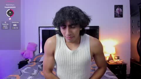 Snapshot of mateo_sweetie chatting on May 30, 11:24 pm Mateo online show from May 30, 11:24 pm