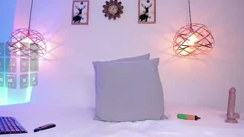 Mateo Collins online show from July 9, 10:03 pm