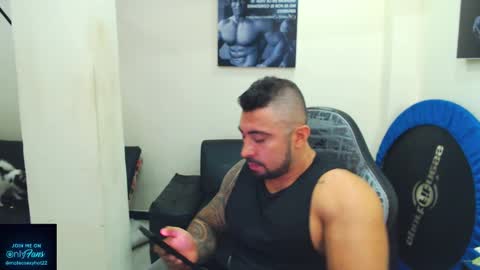 Mateo online show from April 13, 5:29 pm