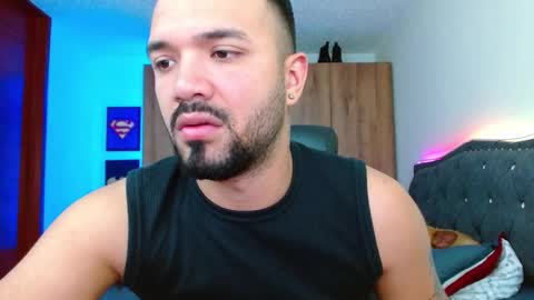 Snapshot of mathewhot3 chatting on November 17, 2:39 am mathewhot3 online show from November 17, 2:39 am