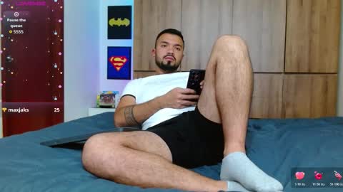 Snapshot of mathewhot3 chatting on March 17, 5:44 am mathewhot3 online show from March 17, 5:44 am