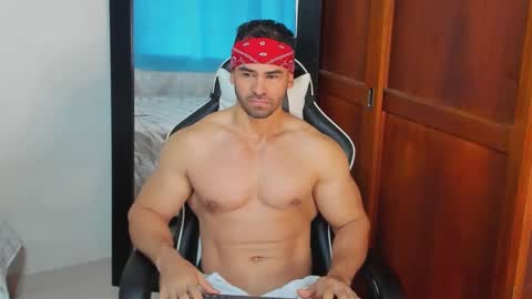 mathews_smith online show from November 10, 11:42 am