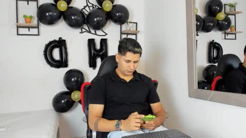 Snapshot of mathias_cocks chatting on September 23, 4:59 am mathias cocks online show from September 23, 4:59 am