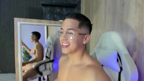 Snapshot of matias_strong1 chatting on July 28, 12:48 pm matias_strong1 online show from July 28, 12:48 pm