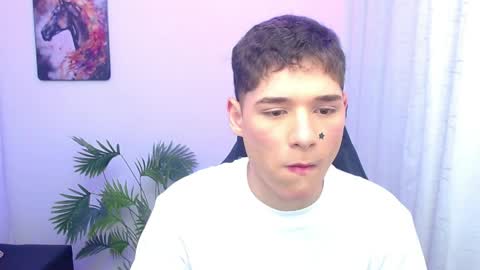 Snapshot of matiii18 chatting on April 24, 1:35 pm Mati online show from April 24, 1:35 pm