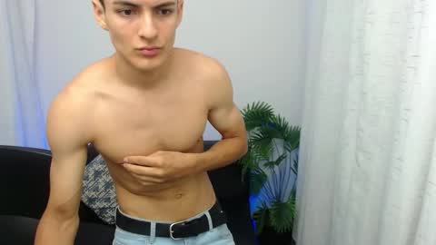 Snapshot of matiius18 chatting on November 21, 2:05 pm Matias online show from November 21, 2:05 pm