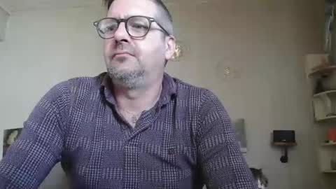 matrike1 online show from April 16, 1:12 pm