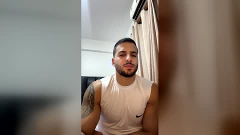 Snapshot of matt_broudy_ chatting on March 1, 2:02 am matt_broudy_ online show from March 1, 2:02 am