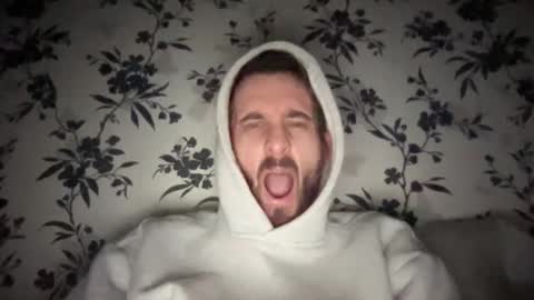 Snapshot of mattcarta chatting on January 14, 10:27 am mattcarta online show from January 14, 10:27 am