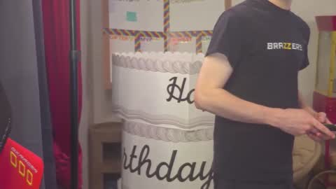 Matt Cash online show from February 13, 2:07 am