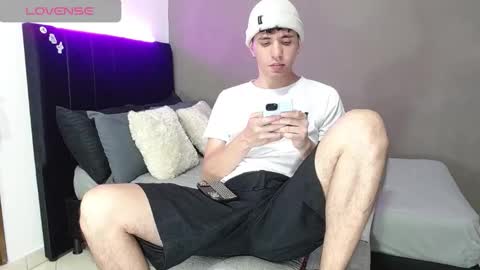 ---Matteo--- online show from March 17, 2:05 am