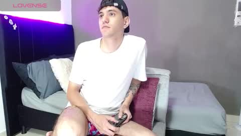 ---Matteo--- online show from March 19, 4:05 am