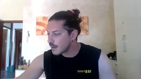 Snapshot of matteushh87 chatting on June 4, 9:04 am matteushh87 online show from June 4, 9:04 am