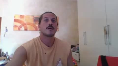 Snapshot of matteushh87 chatting on July 8, 8:19 am matteushh87 online show from July 8, 8:19 am