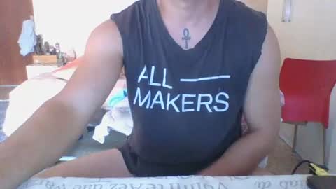 Snapshot of matteushh87 chatting on July 14, 6:18 am matteushh87 online show from July 14, 6:18 am