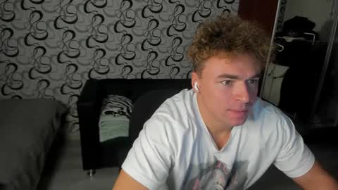 matthew_queen online show from October 21, 8:04 am