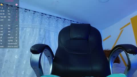 Snapshot of matthewboy_ chatting on January 9, 5:55 am MatthewBoy online show from January 9, 5:55 am