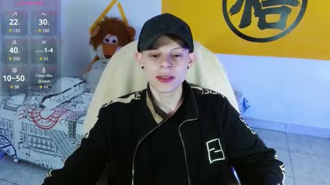 Snapshot of matthewboy_ chatting on January 13, 4:50 am MatthewBoy online show from January 13, 4:50 am