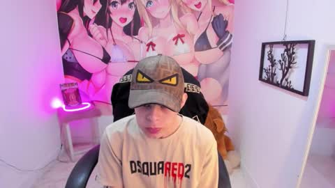 Snapshot of matthewboy_ chatting on November 18, 5:01 am MatthewBoy online show from November 18, 5:01 am