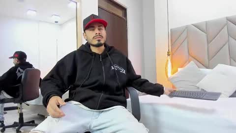 Matthew online show from April 18, 3:10 am