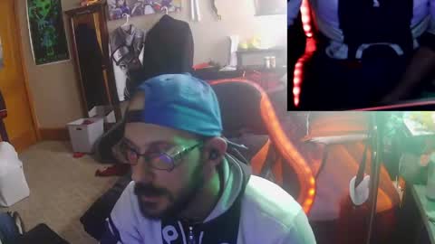 Snapshot of mattrweim chatting on April 7, 9:26 pm Mpool478 online show from April 7, 9:26 pm