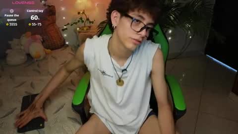 Snapshot of matty_spark chatting on April 24, 1:24 pm matty_spark online show from April 24, 1:24 pm