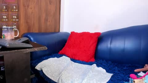 Snapshot of mature_beautiful chatting on May 14, 12:34 pm Lucy online show from May 14, 12:34 pm