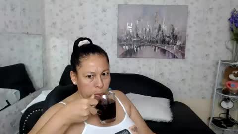 Snapshot of mature_martina_ chatting on July 14, 4:28 am Martina online show from July 14, 4:28 am