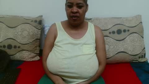 QUEEN online show from April 4, 3:20 pm