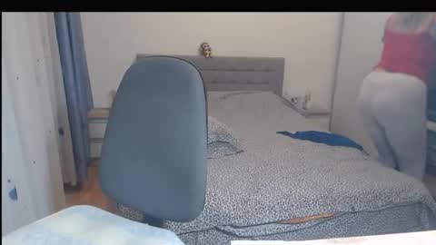 maturediana online show from November 27, 2:46 am