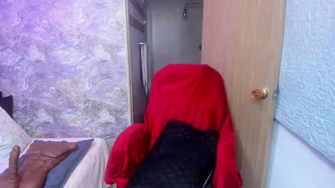 maturepure_ online show from February 11, 7:19 pm