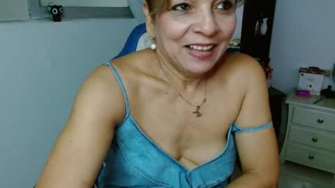 Cecilia online show from May 26, 3:52 pm