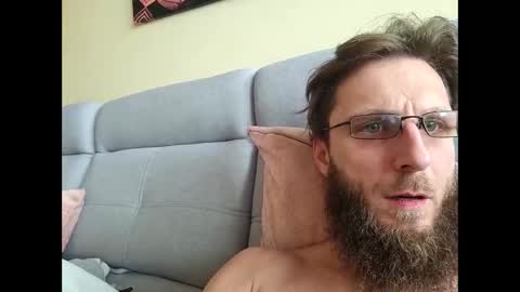 Snapshot of matuschko chatting on November 8, 9:31 am Matuschko online show from November 8, 9:31 am