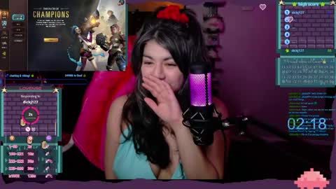 Snapshot of maudlinbrat chatting on April 3, 3:04 am maudLin online show from April 3, 3:04 am