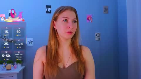 maureencoombs online show from October 26, 4:18 am