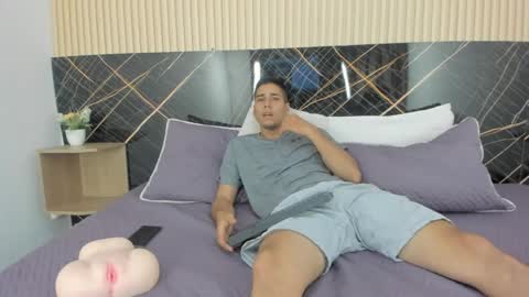 Snapshot of mauro_boy chatting on May 28, 8:39 pm mauro_boy online show from May 28, 8:39 pm