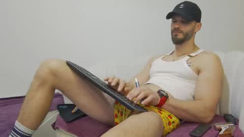 Snapshot of mauro_real_man chatting on March 20, 7:08 pm mauro_real_man online show from March 20, 7:08 pm