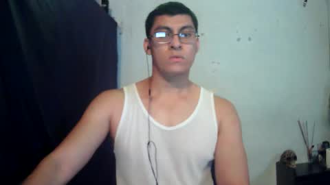 Snapshot of maurodirty chatting on June 8, 11:16 pm Mauro online show from June 8, 11:16 pm