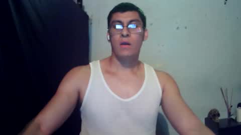 Snapshot of maurodirty chatting on June 10, 6:12 am Mauro online show from June 10, 6:12 am