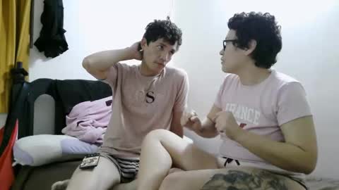 mauroluxandra online show from April 5, 10:07 pm